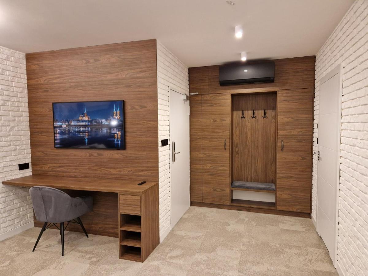 Brossa Apartments, 24h self check in, Klima, AirCond Breslavia Esterno foto